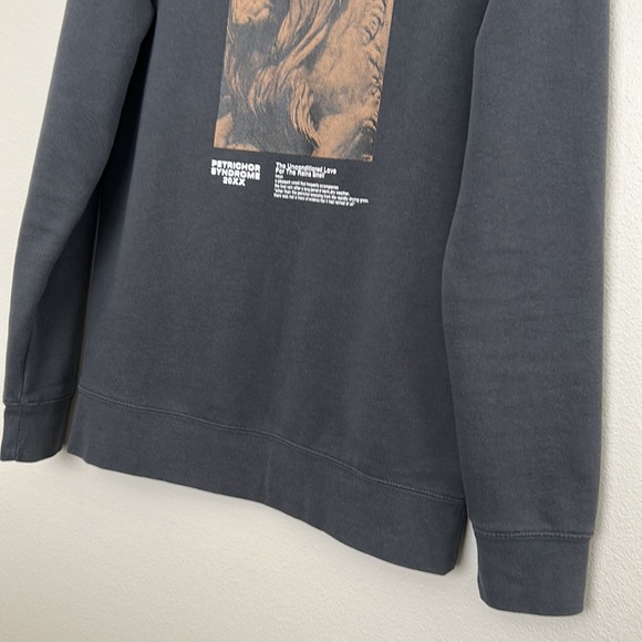 H&M Graphic Sweatshirt - Picture 4 of 6
